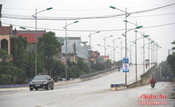 Cầu Vượt được xây dựng giúp thay đổi diện mạo đường Đặng Thai Mai.